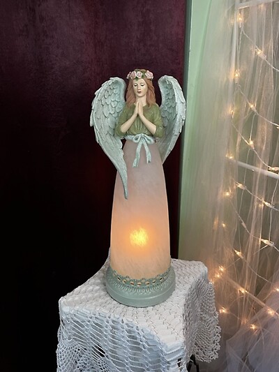 17” Angel Lamp