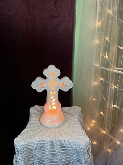 9 1/2&quot; Lighted Cross