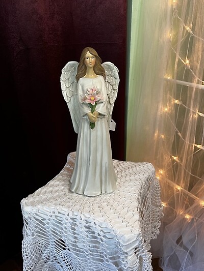 12&quot; Angel W/Flowers